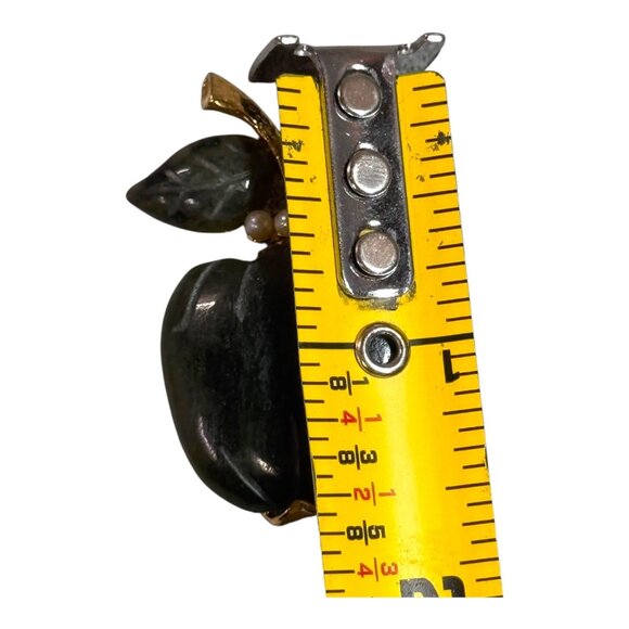 Vintage Swaboda Jade Apple Brooch Intricate Carving Faux Pearls Pin Green Gold - Picture 3 of 4